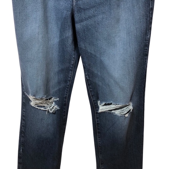 NWT🌟Good American Women’s Distressed Blue Jeans GFD150B Sz14/32 Classic comfort - Picture 7 of 15